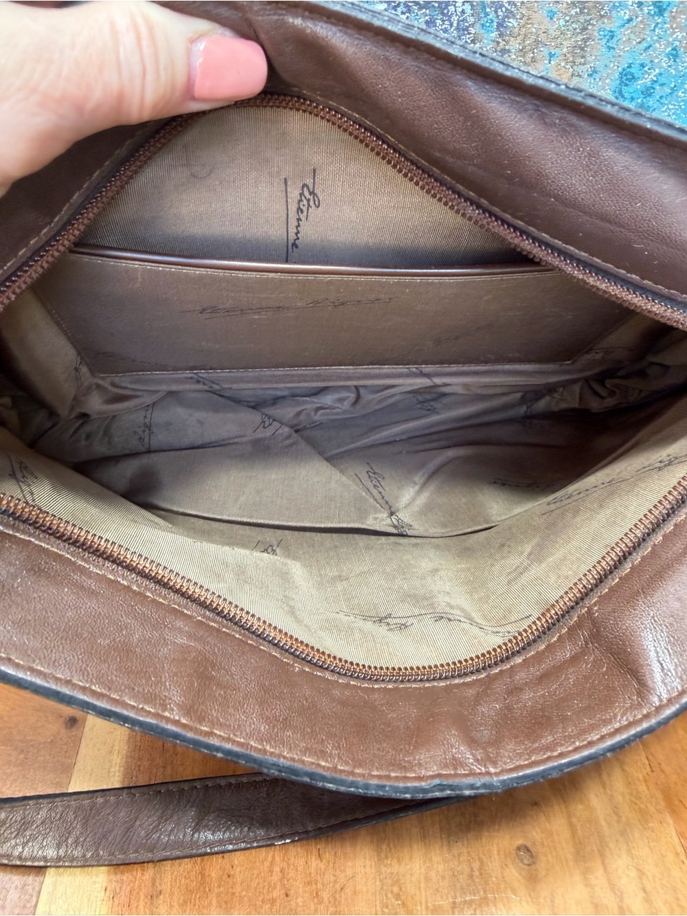 Etienne Aigner Vintage Old Money Brown Leather Shoulder Bag (GVC) - Picture 3 of 14